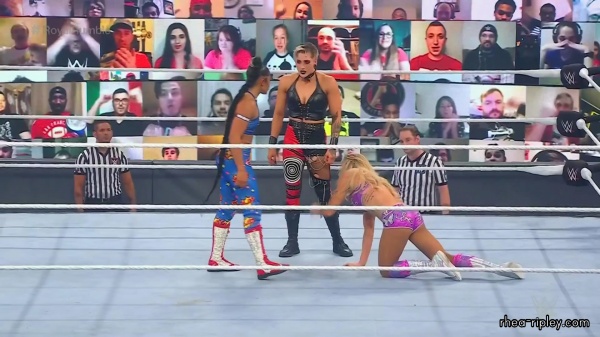 WWE_Royal_Rumble_2021_PPV_1080p_HDTV_x264-Star_mkv2127.jpg