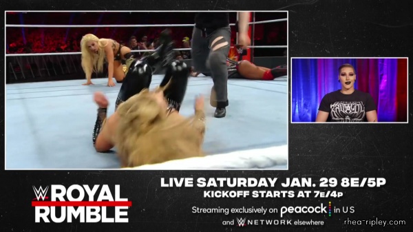 Becky_Lynch2C_Mandy_Rose_and_more_WWE_Superstars_react_1374.jpg