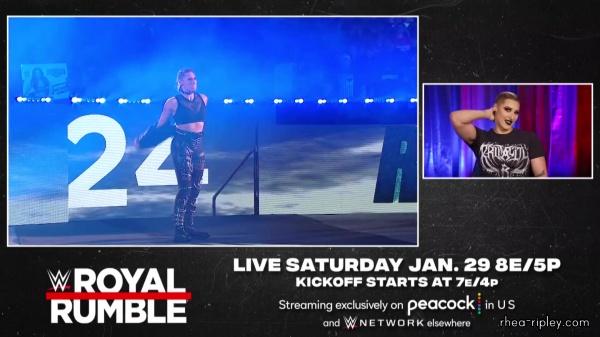 Becky_Lynch2C_Mandy_Rose_and_more_WWE_Superstars_react_3296.jpg