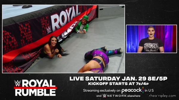 Becky_Lynch2C_Mandy_Rose_and_more_WWE_Superstars_react_3751.jpg