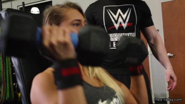Building_strong_arms_with_Rhea_Ripley_WWE_Performance_Center_Workouts_031.jpg