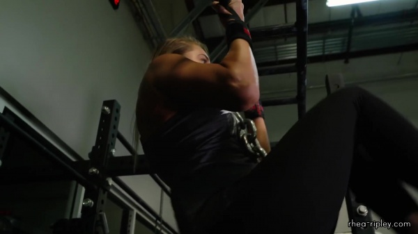Building_strong_arms_with_Rhea_Ripley_WWE_Performance_Center_Workouts_214.jpg