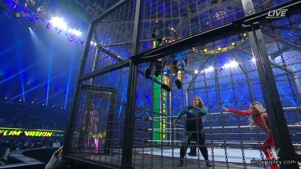 ELIMINATION_CHAMBER_2022_FEB__192C_2022__2432.jpg