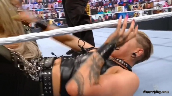 Click to view full size image
==============
HELL_IN_A_CELL_2021_JUN__202C_2021_1618.jpg HELL_IN_A_CELL_2021_JUN__202C_2021_1618.jpg