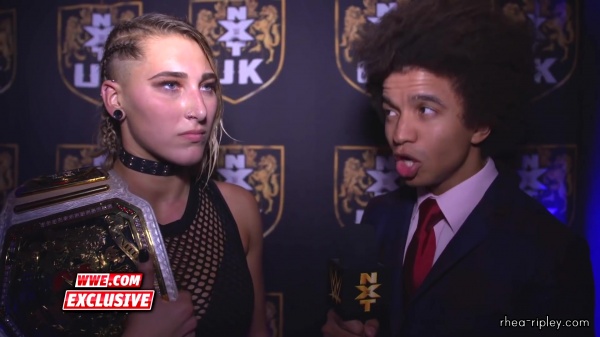 Never_ask_Ripley_if_shes_concerned_about_Storm_at_NXT_UK_TakeOver_040.jpg