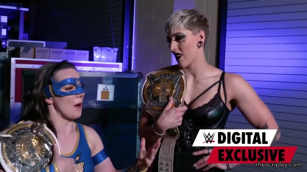 Nikki_A_S_H_and_Rhea_Ripley_are_ready_for_Shotzi___Nox_028.jpg
