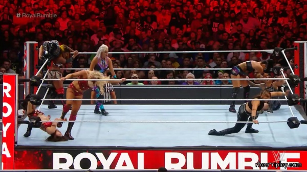 ROYAL_RUMBLE_2019_JAN__272C_2019_0606.jpg