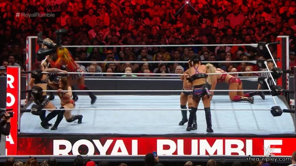 ROYAL_RUMBLE_2019_JAN__272C_2019_1058.jpg