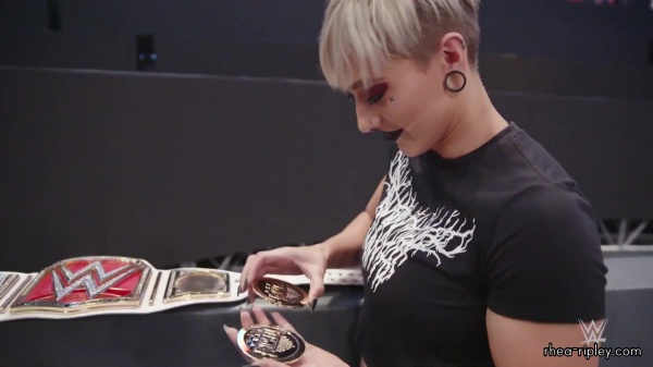 Rhea_Ripley27s_first_day_as_Raw_Women27s_Champion_0107.jpg