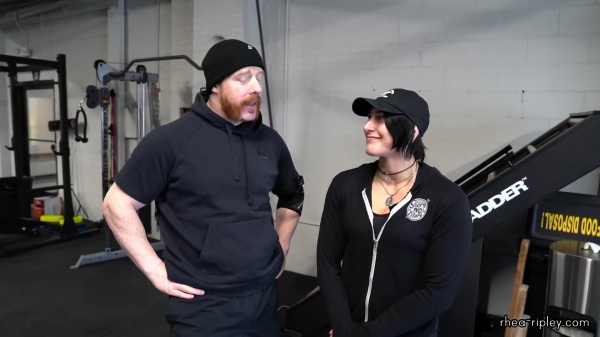 Rhea_Ripley_flexes_on_Sheamus_with_her__Nightmare__Arms_workout_0182.jpg