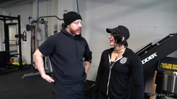 Rhea_Ripley_flexes_on_Sheamus_with_her__Nightmare__Arms_workout_0201.jpg