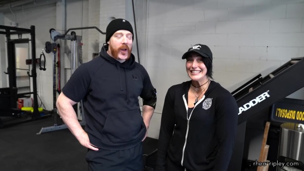 Rhea_Ripley_flexes_on_Sheamus_with_her__Nightmare__Arms_workout_0210.jpg