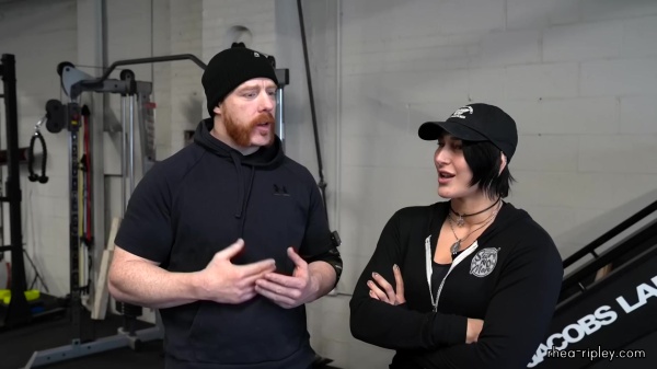 Rhea_Ripley_flexes_on_Sheamus_with_her__Nightmare__Arms_workout_0360.jpg