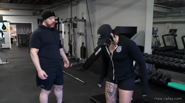 Rhea_Ripley_flexes_on_Sheamus_with_her__Nightmare__Arms_workout_0745.jpg