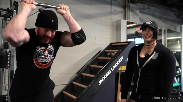Rhea_Ripley_flexes_on_Sheamus_with_her__Nightmare__Arms_workout_2262.jpg