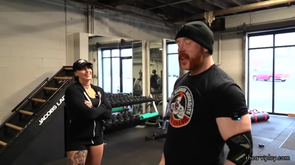 Rhea_Ripley_flexes_on_Sheamus_with_her__Nightmare__Arms_workout_2394.jpg