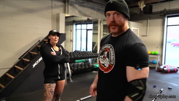 Rhea_Ripley_flexes_on_Sheamus_with_her__Nightmare__Arms_workout_2400.jpg