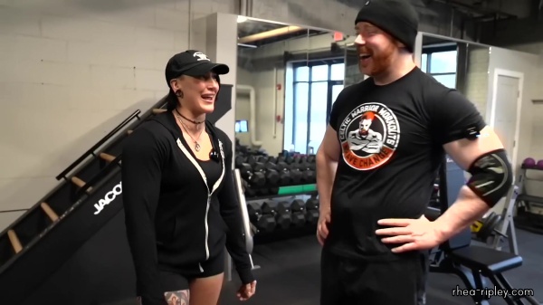 Rhea_Ripley_flexes_on_Sheamus_with_her__Nightmare__Arms_workout_2479.jpg