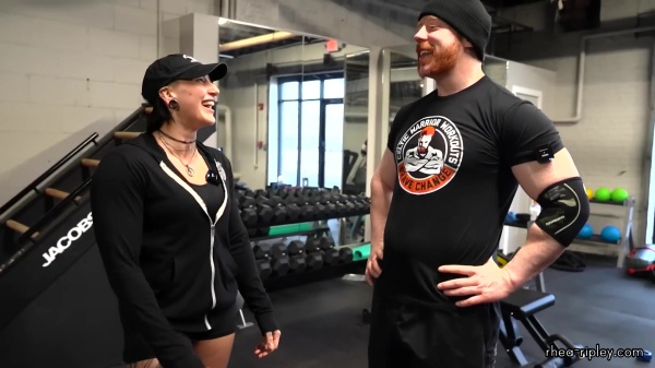 Rhea_Ripley_flexes_on_Sheamus_with_her__Nightmare__Arms_workout_2486.jpg