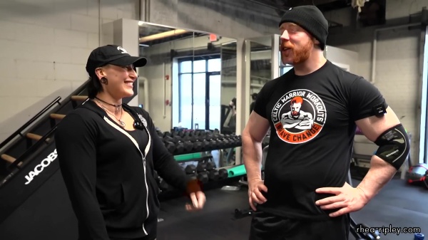 Rhea_Ripley_flexes_on_Sheamus_with_her__Nightmare__Arms_workout_2490.jpg