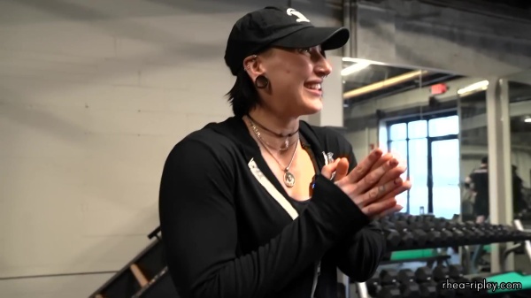 Rhea_Ripley_flexes_on_Sheamus_with_her__Nightmare__Arms_workout_2502.jpg