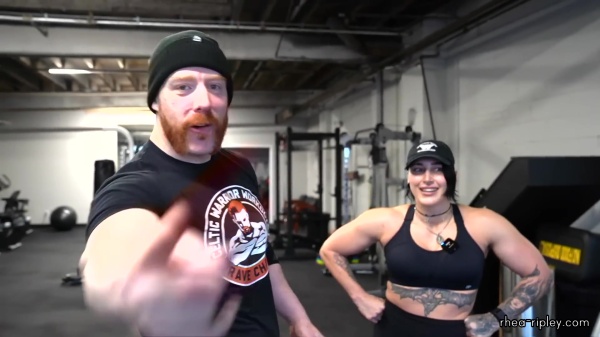 Rhea_Ripley_flexes_on_Sheamus_with_her__Nightmare__Arms_workout_2687.jpg