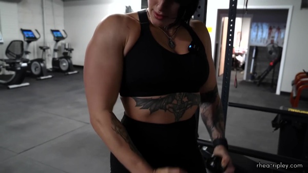 Rhea_Ripley_flexes_on_Sheamus_with_her__Nightmare__Arms_workout_3083.jpg