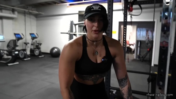 Rhea_Ripley_flexes_on_Sheamus_with_her__Nightmare__Arms_workout_3099.jpg