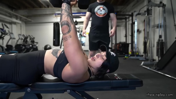 Rhea_Ripley_flexes_on_Sheamus_with_her__Nightmare__Arms_workout_3443.jpg