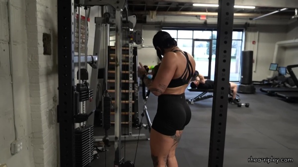 Rhea_Ripley_flexes_on_Sheamus_with_her__Nightmare__Arms_workout_3488.jpg
