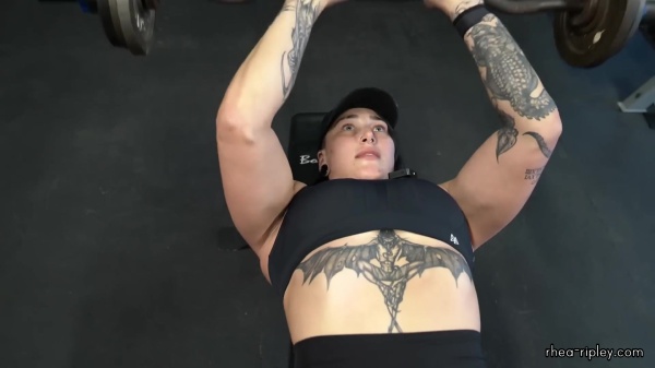 Rhea_Ripley_flexes_on_Sheamus_with_her__Nightmare__Arms_workout_3556.jpg