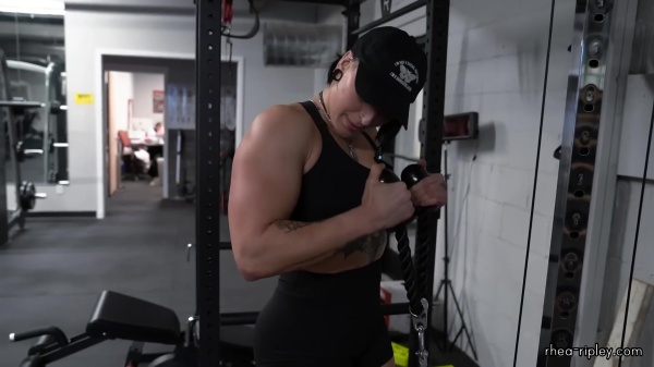 Rhea_Ripley_flexes_on_Sheamus_with_her__Nightmare__Arms_workout_3804.jpg
