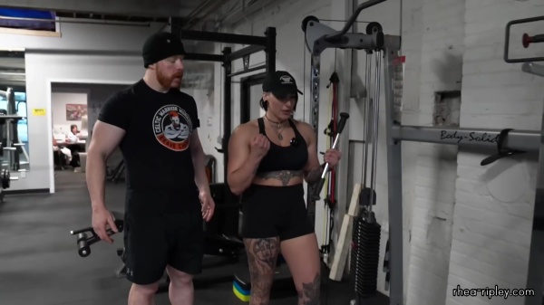 Rhea_Ripley_flexes_on_Sheamus_with_her__Nightmare__Arms_workout_3957.jpg