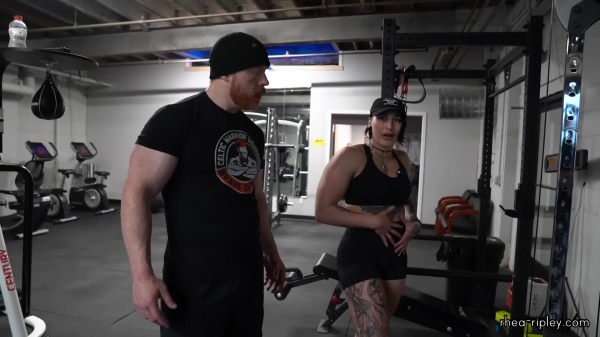 Rhea_Ripley_flexes_on_Sheamus_with_her__Nightmare__Arms_workout_3992.jpg