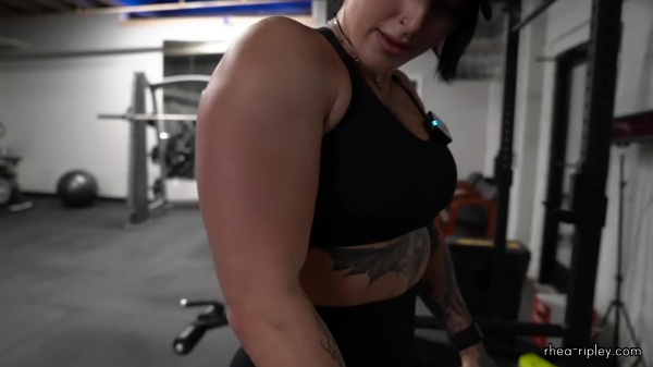 Rhea_Ripley_flexes_on_Sheamus_with_her__Nightmare__Arms_workout_4219.jpg