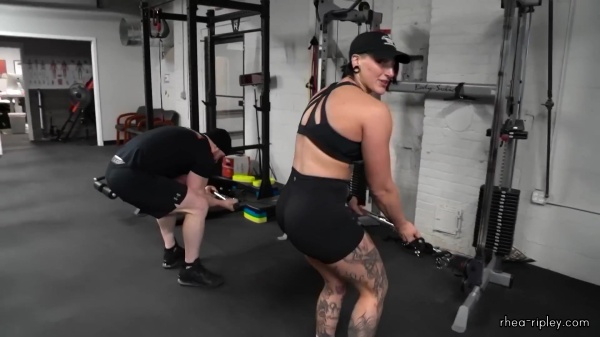 Rhea_Ripley_flexes_on_Sheamus_with_her__Nightmare__Arms_workout_5244.jpg