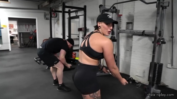 Rhea_Ripley_flexes_on_Sheamus_with_her__Nightmare__Arms_workout_5245.jpg