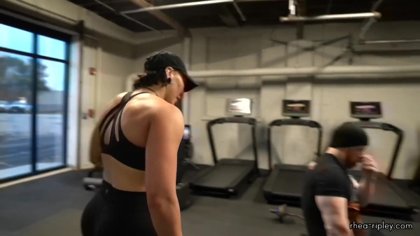 Rhea_Ripley_flexes_on_Sheamus_with_her__Nightmare__Arms_workout_5377.jpg
