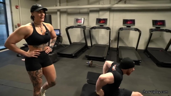 Rhea_Ripley_flexes_on_Sheamus_with_her__Nightmare__Arms_workout_5633.jpg