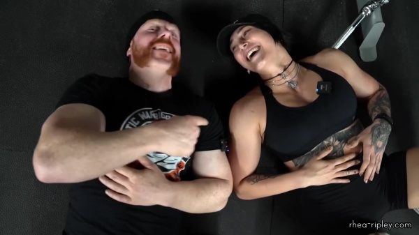 Rhea_Ripley_flexes_on_Sheamus_with_her__Nightmare__Arms_workout_5927.jpg