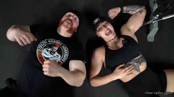 Rhea_Ripley_flexes_on_Sheamus_with_her__Nightmare__Arms_workout_5995.jpg