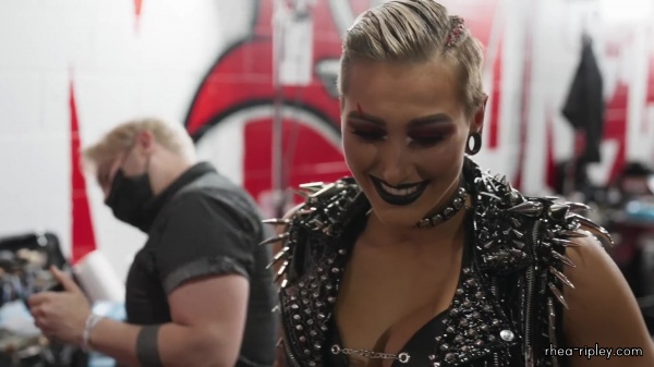 Rhea_Ripley_was_so_excited_for_her_WrestleMania_entrance_077.jpg