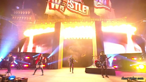 Rhea_Ripley_was_so_excited_for_her_WrestleMania_entrance_353.jpg