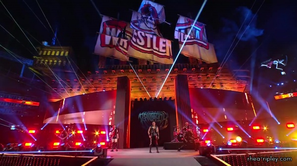 Rhea_Ripley_was_so_excited_for_her_WrestleMania_entrance_371.jpg