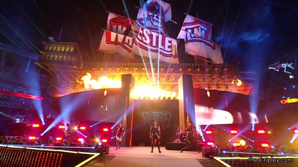 Rhea_Ripley_was_so_excited_for_her_WrestleMania_entrance_374.jpg