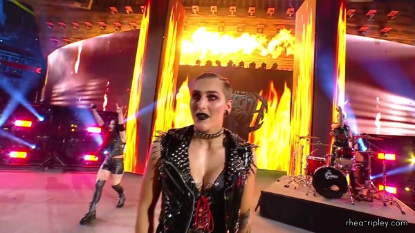 Rhea_Ripley_was_so_excited_for_her_WrestleMania_entrance_431.jpg