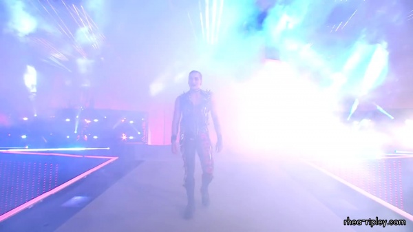 Rhea_Ripley_was_so_excited_for_her_WrestleMania_entrance_490.jpg