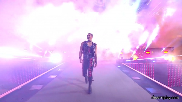 Rhea_Ripley_was_so_excited_for_her_WrestleMania_entrance_495.jpg