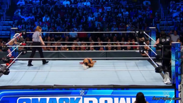 SMACKDOWN_MAY_052C_2023_2452.jpg