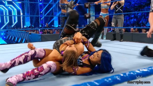 SMACKDOWN_NOV__152C_2019_1078.jpg